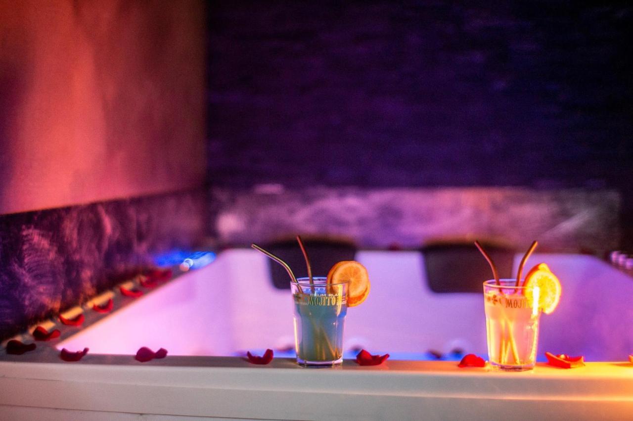 LOVE Suites&SPA Le Loft avec Jacuzzi privatif Médis Exterior foto