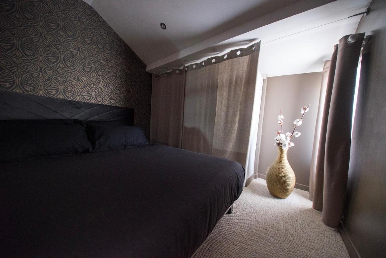 LOVE Suites&SPA Le Loft avec Jacuzzi privatif Médis Exterior foto